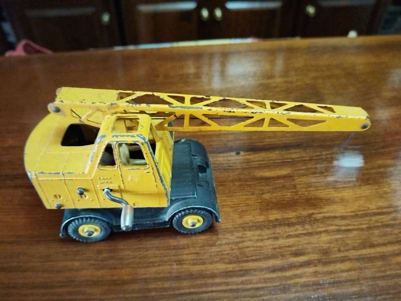 Dinky Toys Coles Mobile Crane