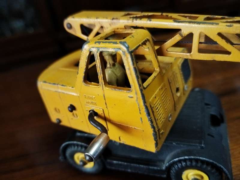 Dinky Toys Coles Mobile Crane