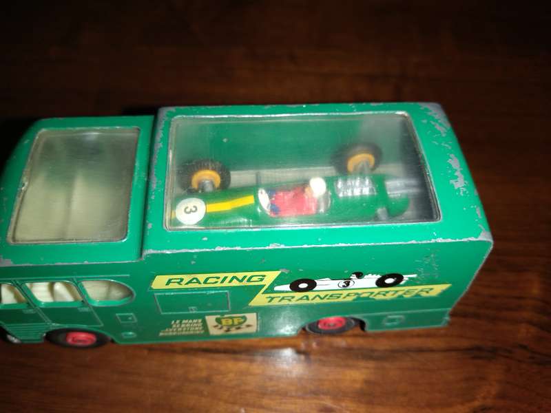 Matchbox King Size Car Transporter plus one car