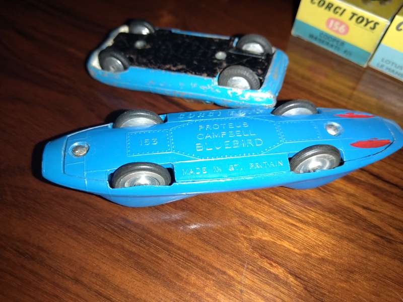 Corgi Toys RACING TEAM 5 cars
