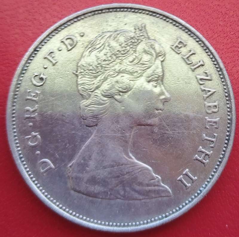 1981 25 New Pence - Elizabeth II Royal Wedding      United Kingdom         SUN14745