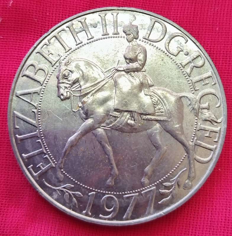 1977 25 New Pence - Elizabeth II Silver Jubilee      United Kingdom         SUN14749