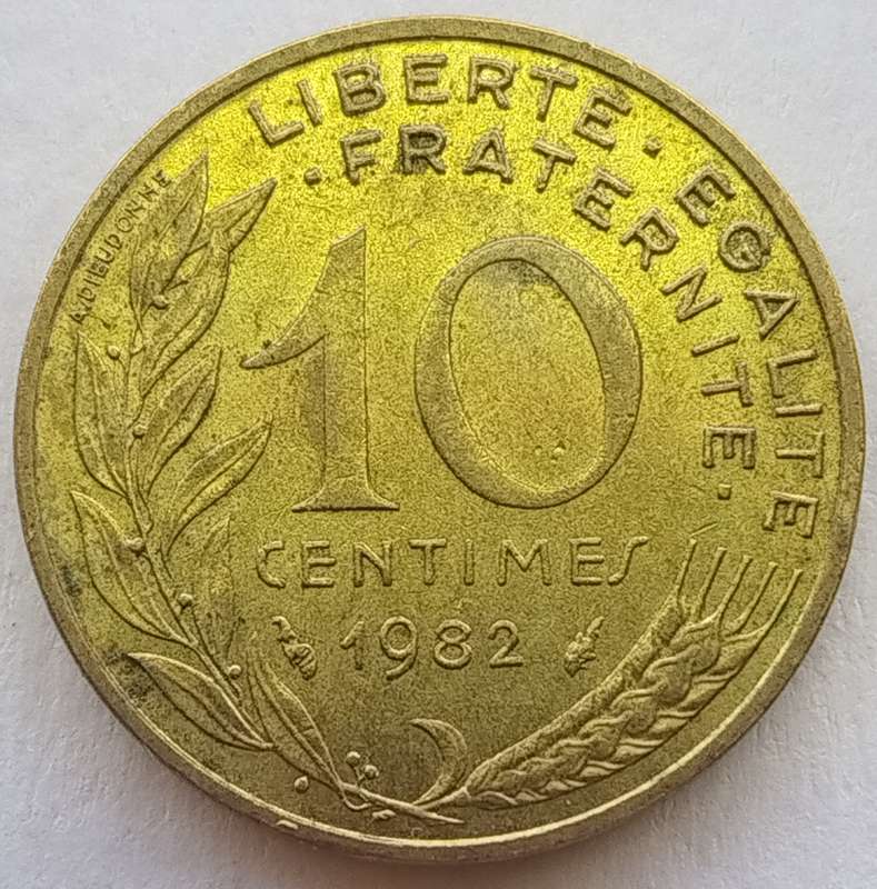 1982         10 Centimes Coin      FRANCE          SUN14799