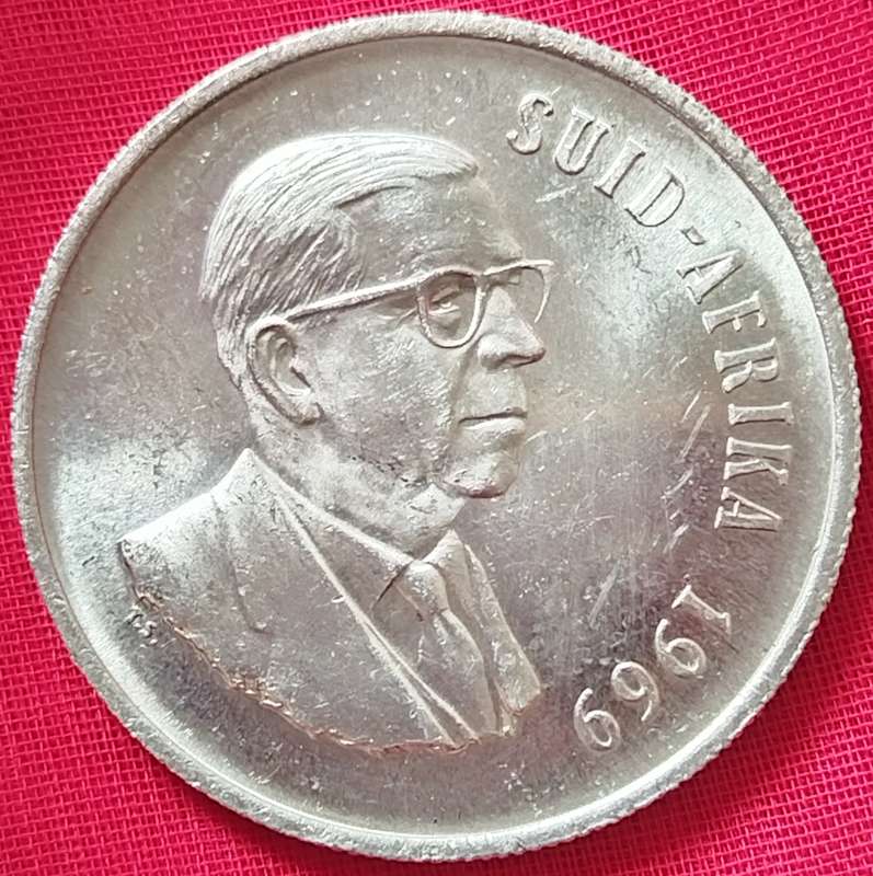 1969  SILVER   R1   COIN   (Afrikaans)       `SUN16130