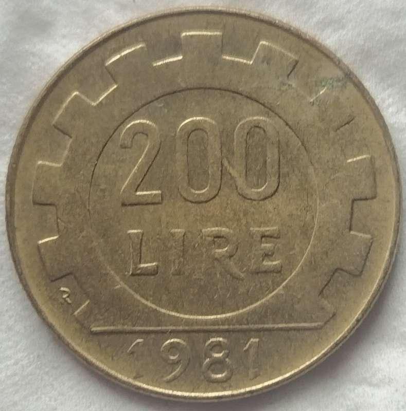 1981  200 Lire     Italy         SUN17339