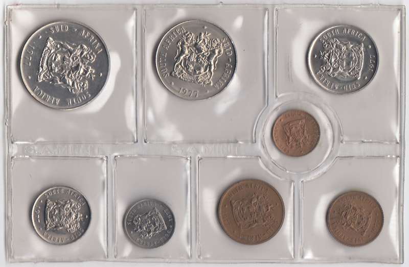 1977 MINT PACK UNC WITH 1/2 CENT COIN      RSA