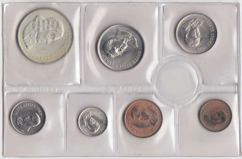 1968 MINT PACK UNC WITH SILVER R1 COIN (English)     RSA