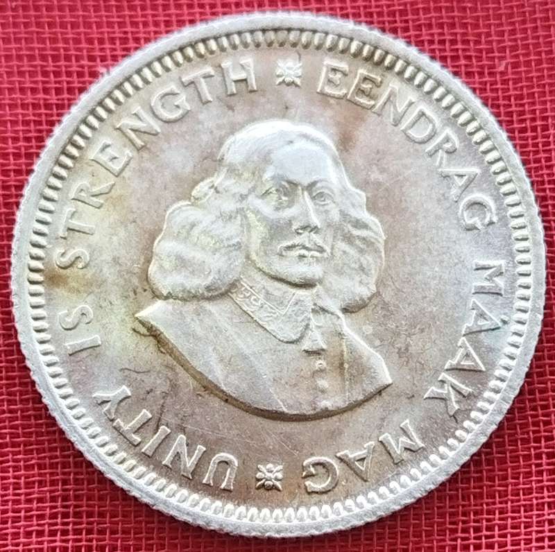 1964   5c   Coin        (Silver 50%)        SUN17812