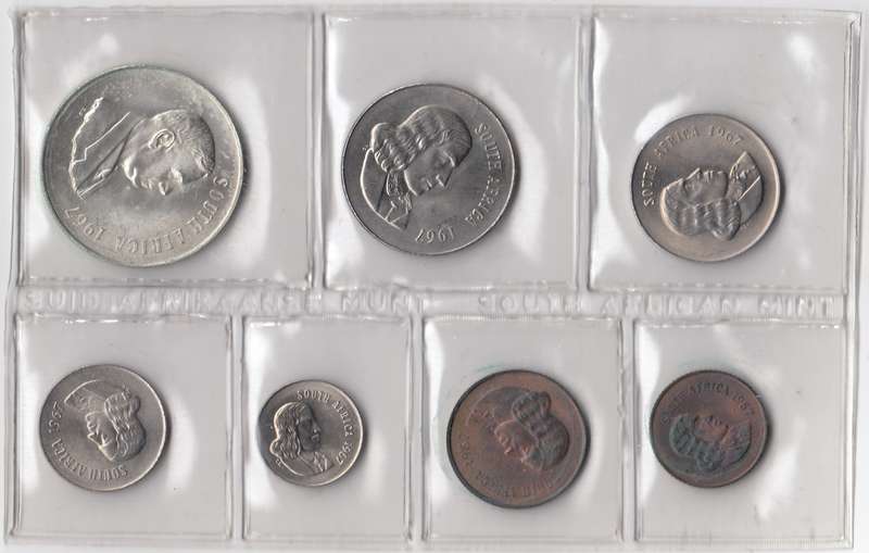 1967 MINT PACK UNC WITH SILVER R1 COIN (English)     1967-033