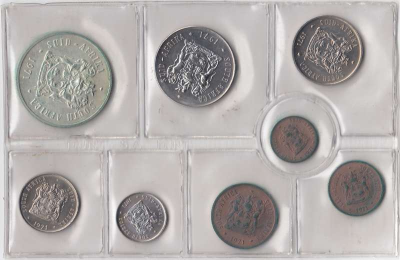 1971 MINT PACK UNC WITH SILVER R1 COIN       RSA                1971-059