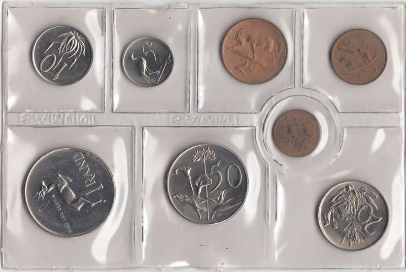 1977 MINT PACK UNC With 1/2 Cent Coin  Sealed    1977-069