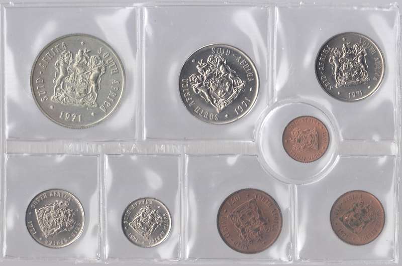 1971 MINT PACK UNC WITH SILVER R1 COIN       RSA                1971-076
