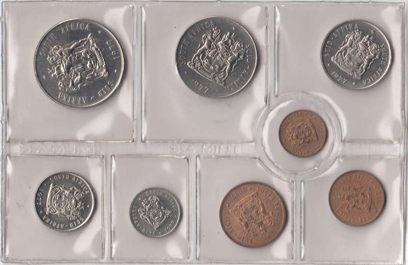 1977 MINT PACK UNC With 1/2 Cent Coin  Sealed    1977-086