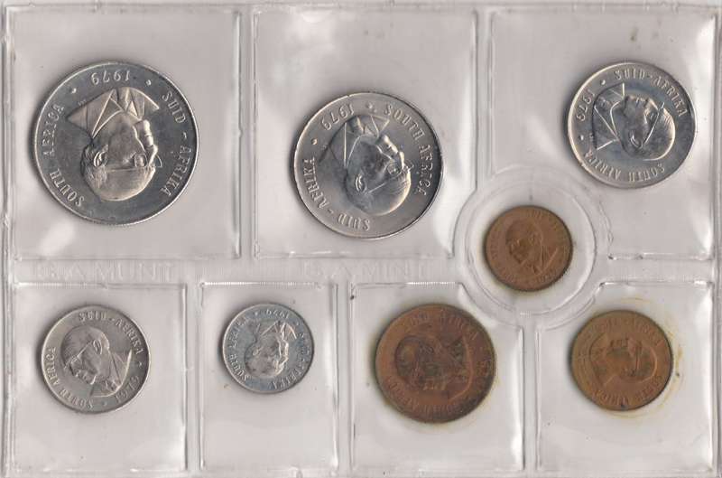 1979 MINT PACK UNC WITH 1/2 CENT COIN      1979-115