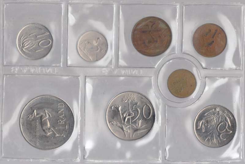 1979 MINT PACK UNC WITH 1/2 CENT COIN      1979-119