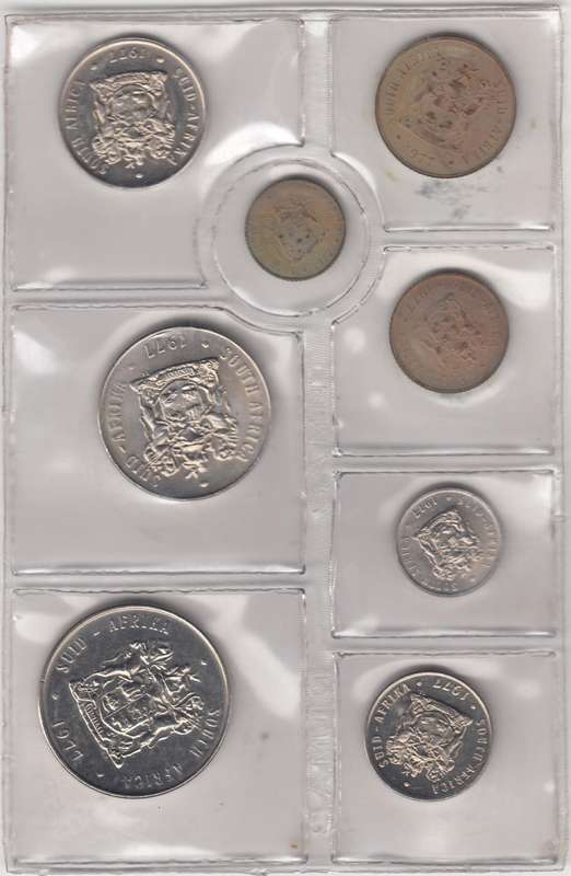 1977 MINT PACK UNC With 1/2 Cent Coin  Sealed    1977-124