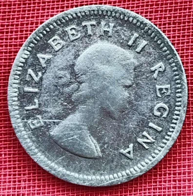 1954  Threepence Coin   ( SILVER   50% )             SUN12513~