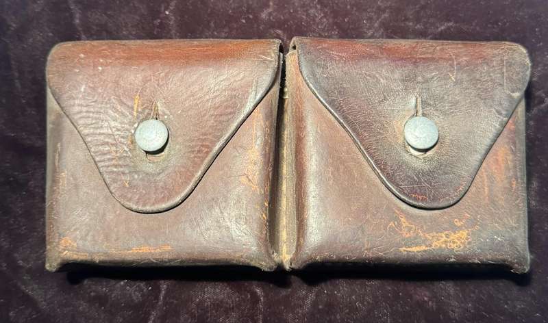 WW 1 Swiss Army Leather Cartridge Ammo Pouches Bag.