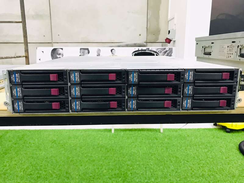 HP STORAGE WORKS MSA60 WITH 12x750GB
