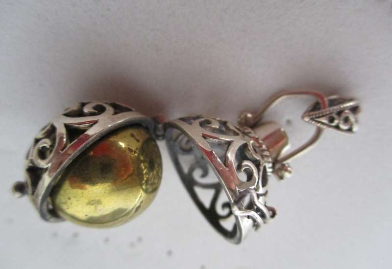 925 Sterling Silver " rattle " Pendant