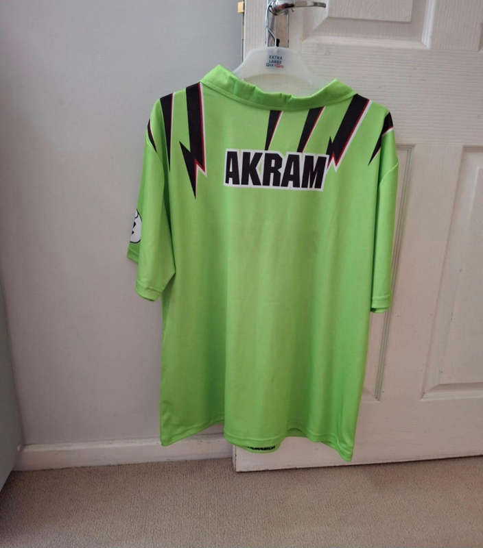 Pakistan world series cricket 92 replica shirt.