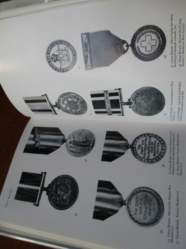 The Medals Decorations & Orders of the Great War 1914-1918  Alec A. Purves