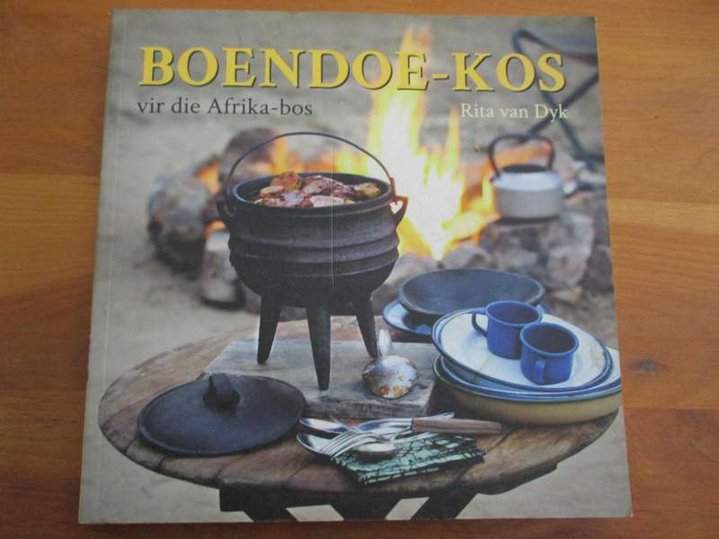 BOENDOE-KOS vir die Afrika-bos. Rita van Dyk