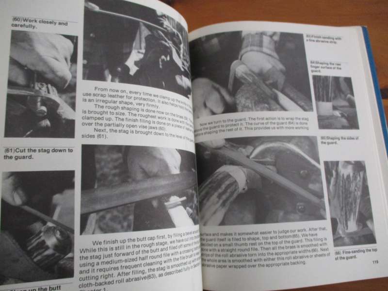 2 KNIVES Books