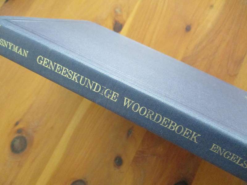 Geneeskunde Woordeboek  Engels_ Afrikaans  H.W. Snyman