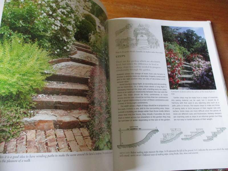 How to design your garden  Una van der Spuy