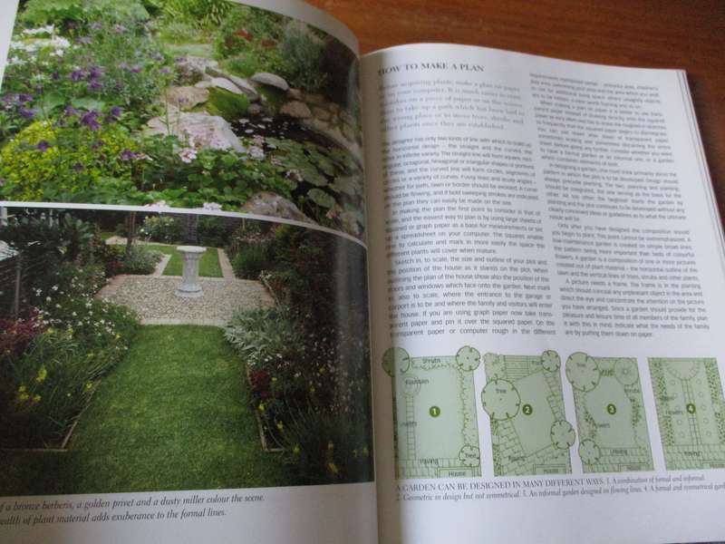 How to design your garden  Una van der Spuy