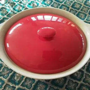Large red ceramic roaster/casserole dish