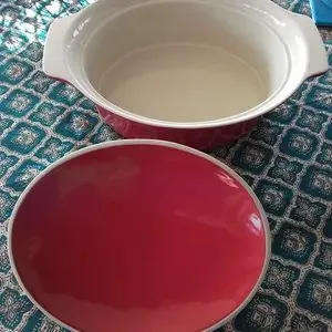 Large red ceramic roaster/casserole dish