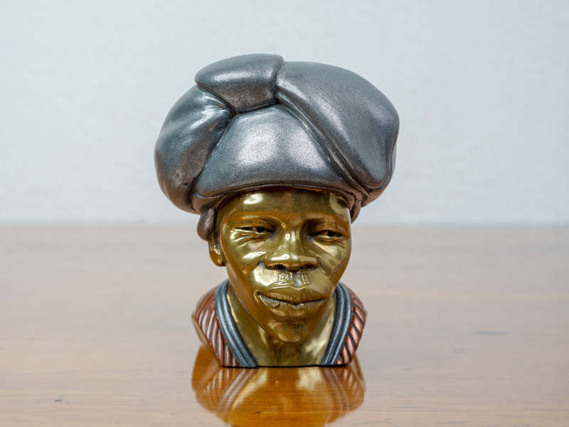 Small signed Casper Darare bronze bust sculpture