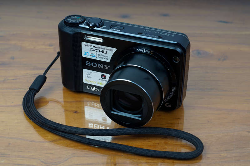 Sony Cyber-Shot DSC-HX7V 16.2 MP Exmor R CMOS sensor digital compact camera
