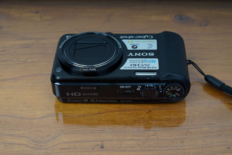 Sony Cyber-Shot DSC-HX7V 16.2 MP Exmor R CMOS sensor digital compact camera