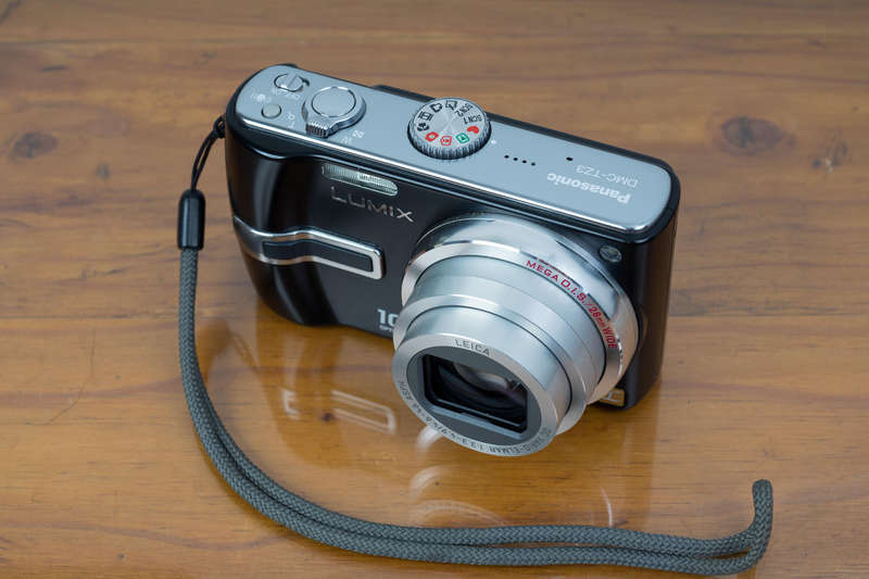 Panasonic Lumix DMC-TZ3 compact digital camera