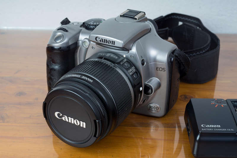 Canon EOS 300D digital SLR camera