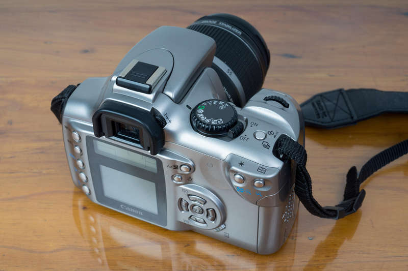 Canon EOS 300D digital SLR camera