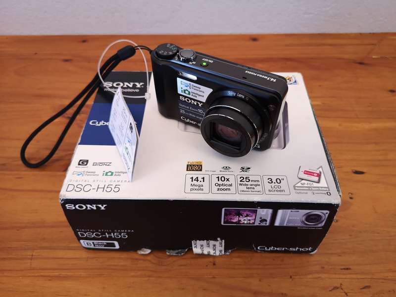 New old stock Sony Cyber-shot DSC-H55 digital compact camera
