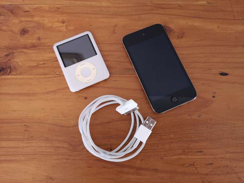 Two old Apple iPods
