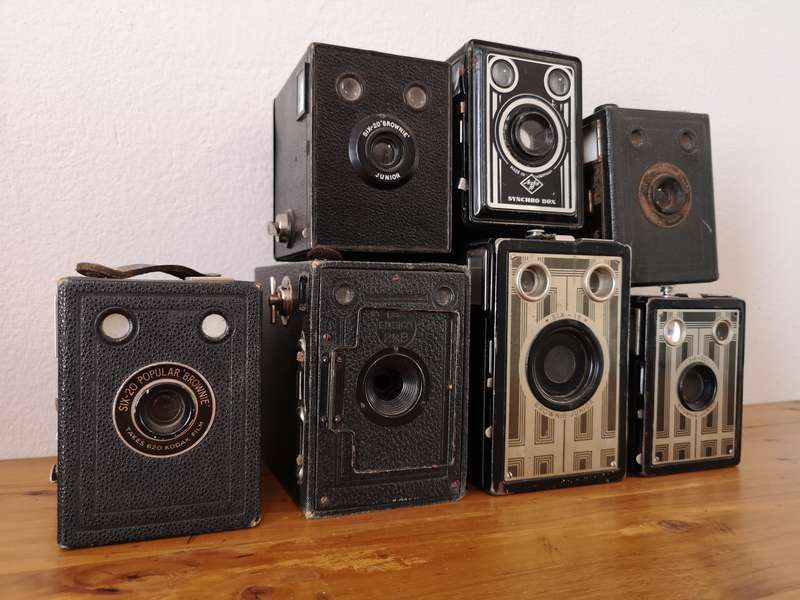 Antique/Vintage box cameras job lot