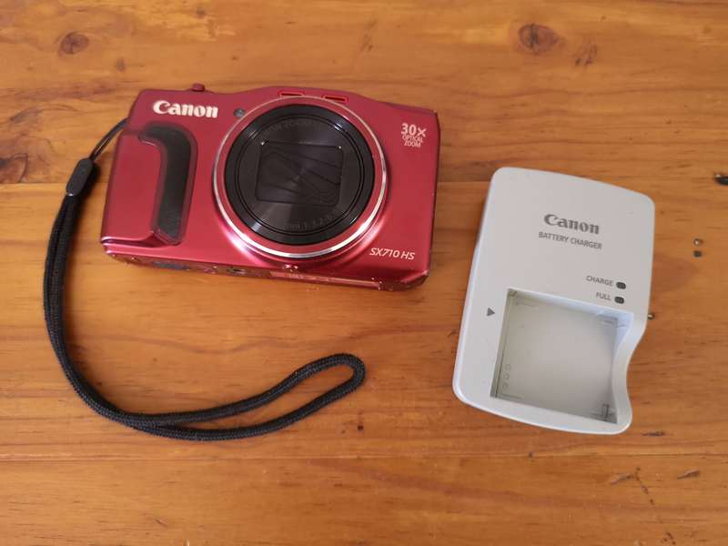 Canon Powershot SX710 HS 20.3 megapixel compact digital point & shoot camera