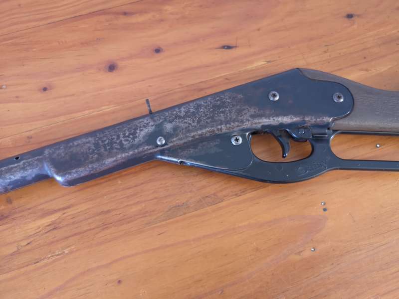 Vintage Daisy model 105B air rifle