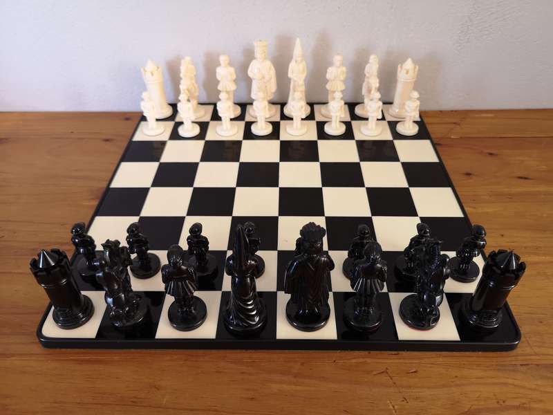 Vintage German Von Furstenberg style weighted plastic chess set