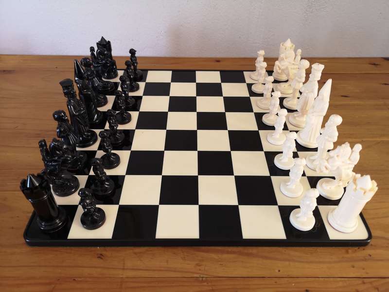 Vintage German Von Furstenberg style weighted plastic chess set