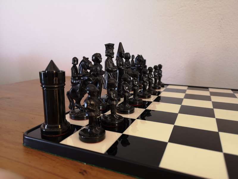 Vintage German Von Furstenberg style weighted plastic chess set