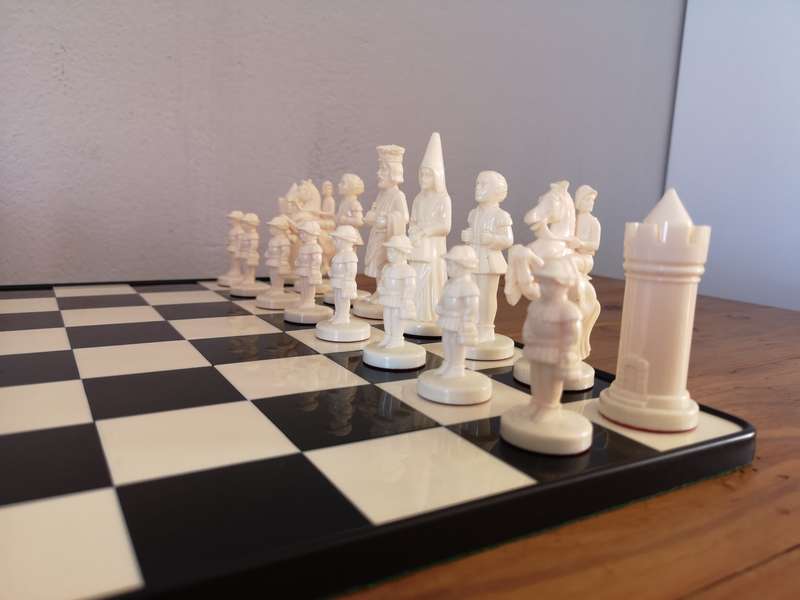Vintage German Von Furstenberg style weighted plastic chess set