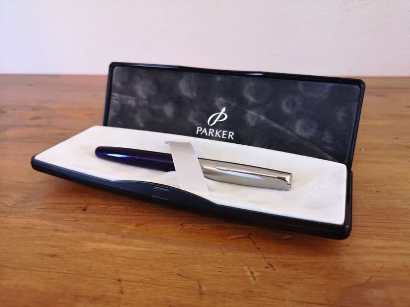 Parker Frontier fountain pen