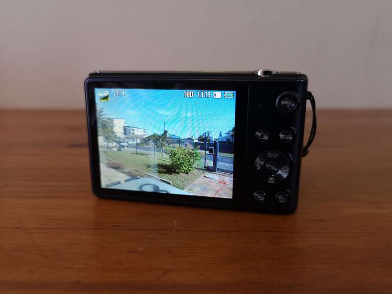 Samsung ST150F 16.2MP smart WiFi CCD sensor digital compact camera